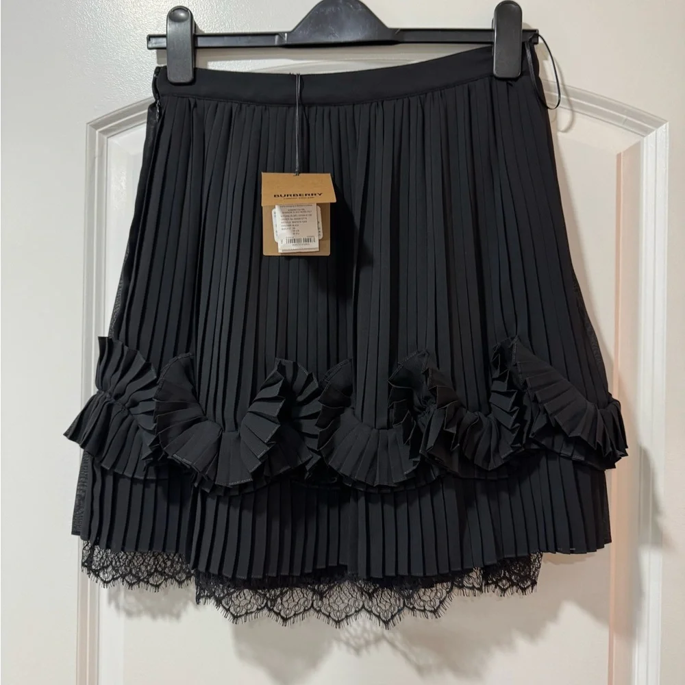 Burberry Black Lace Trim Ruffled Pleated Mini Skirt - Picture 5 of 10